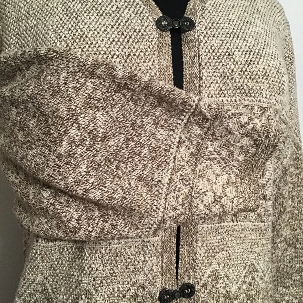 Woman's Cardigan - Nordic Design - Picture 3 of 8